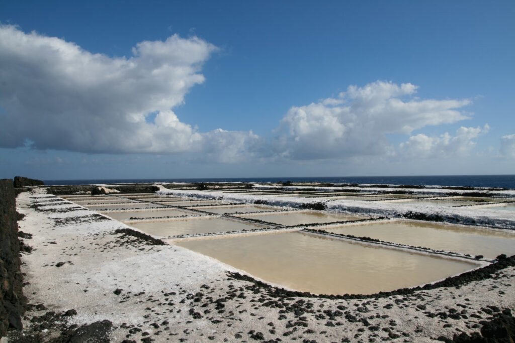 Sanciones en viviendas vacacionales en Lanzarote - MiViviendaVacacional - Salinas